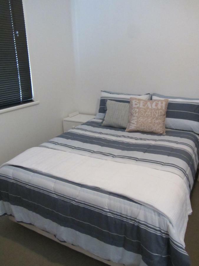 Salty Shack Lancelin- Two Bedroom Екстер'єр фото